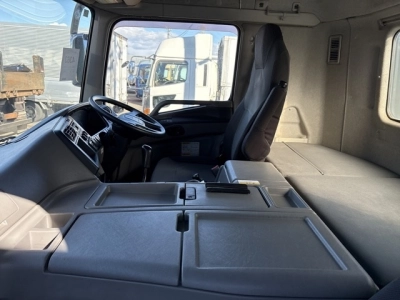 MITSUBISHI FUSO SUPER GREAT