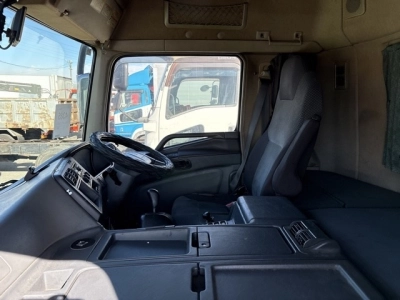 MITSUBISHI FUSO SUPER GREAT