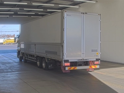 MITSUBISHI FUSO SUPER GREAT