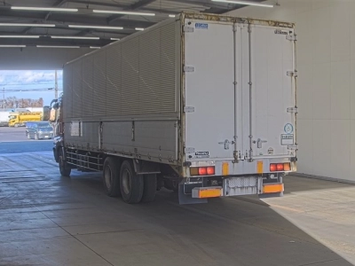 MITSUBISHI FUSO SUPER GREAT