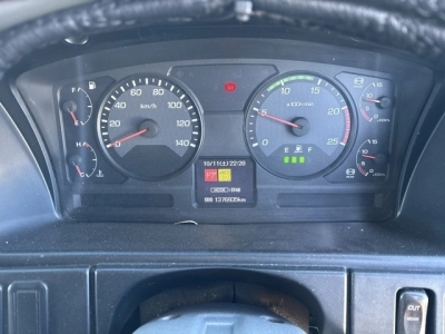 MITSUBISHI FUSO SUPER GREAT