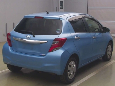 TOYOTA VITZ