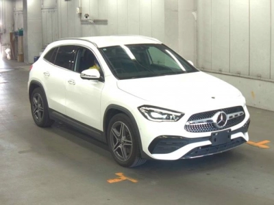 MERCEDES BENZ GLA