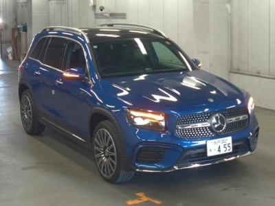 MERCEDES BENZ GLB