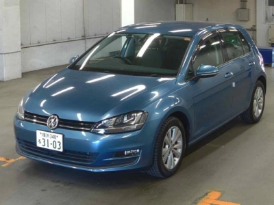 VOLKSWAGEN GOLF