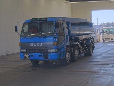 ISUZU GIGA