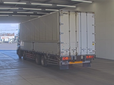 NISSAN DIESEL (UD) QUON