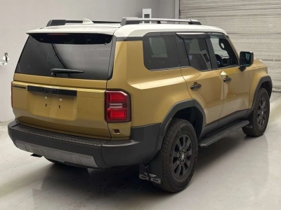 TOYOTA LAND CRUISER 250