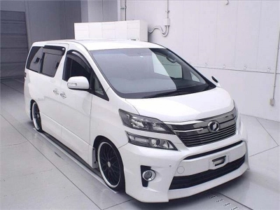 TOYOTA VELLFIRE