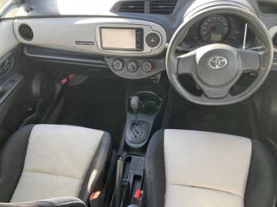TOYOTA VITZ