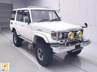 TOYOTA LAND CRUISER 70