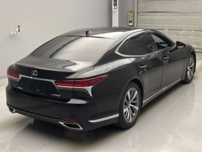 LEXUS LS
