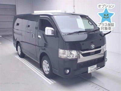 TOYOTA HIACE