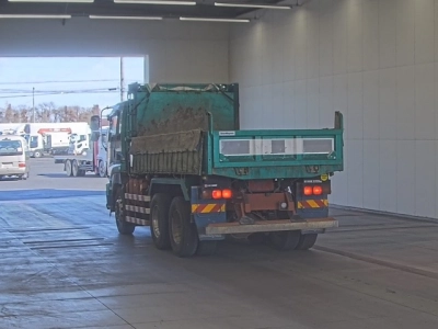 ISUZU GIGA