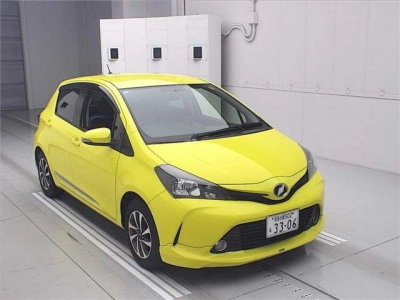 TOYOTA VITZ
