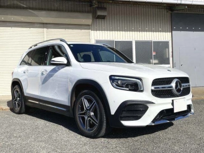 MERCEDES BENZ GLB