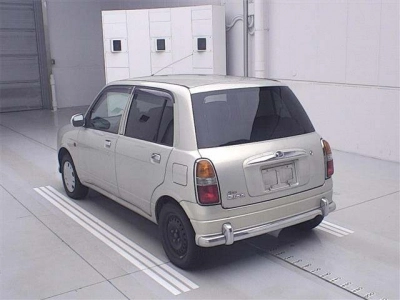 DAIHATSU MIRA GINO