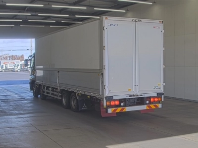 MITSUBISHI FUSO SUPER GREAT