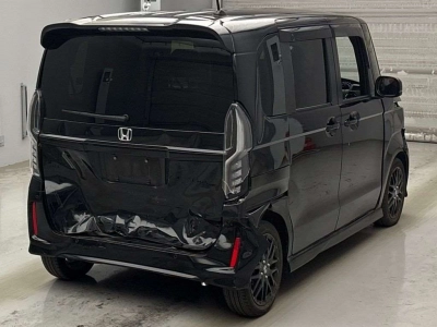 HONDA N BOX CUSTOM