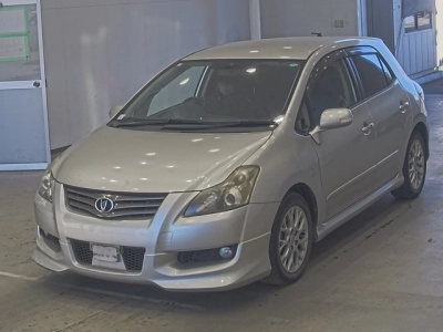 TOYOTA BLADE