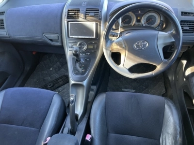 TOYOTA BLADE