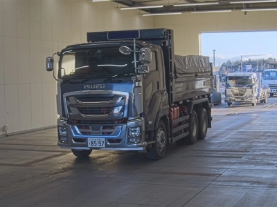 ISUZU GIGA