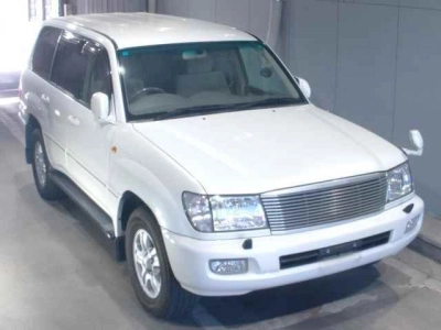TOYOTA LAND CRUISER 100