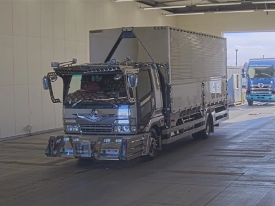 MITSUBISHI FUSO FIGHTER