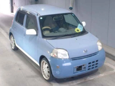 DAIHATSU ESSE