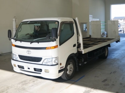 TOYOTA DYNA