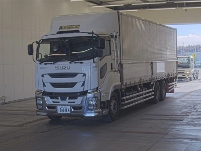 ISUZU GIGA