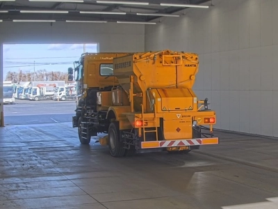 NISSAN DIESEL (UD) QUON