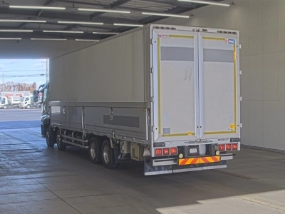 MITSUBISHI FUSO SUPER GREAT