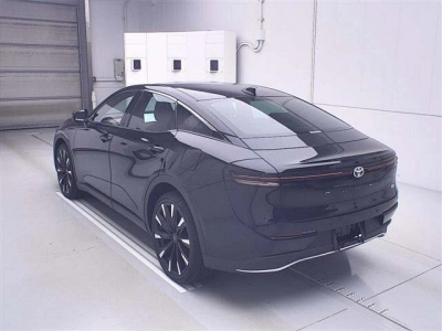 TOYOTA CROWN CROSSOVER