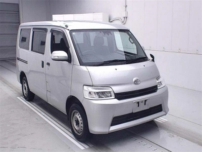 TOYOTA TOWN ACE