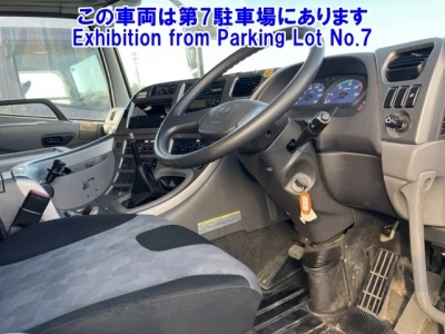 NISSAN DIESEL (UD) QUON