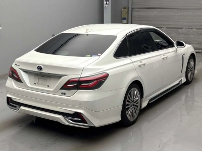 TOYOTA CROWN HYBRID