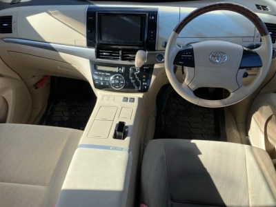 TOYOTA ESTIMA HYBRID