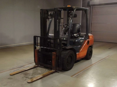 TOYOTA  FORKLIFT 