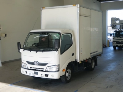 TOYOTA DYNA