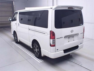 TOYOTA REGIUS ACE