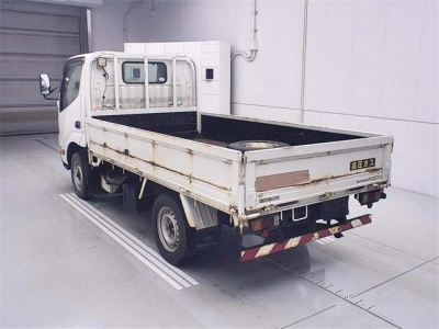 TOYOTA DYNA