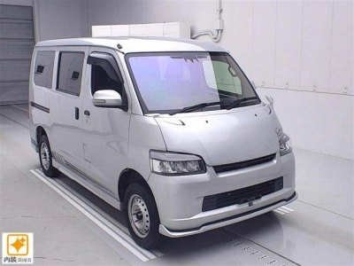 TOYOTA TOWN ACE