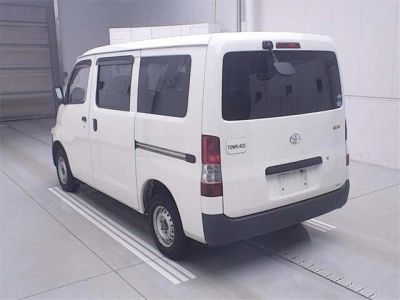 TOYOTA TOWN ACE