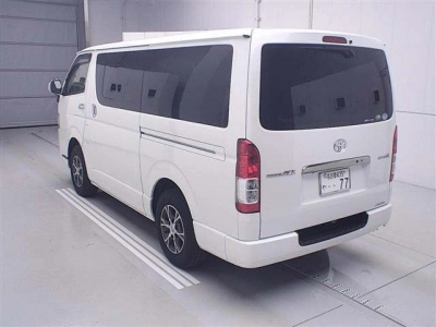 TOYOTA REGIUS ACE
