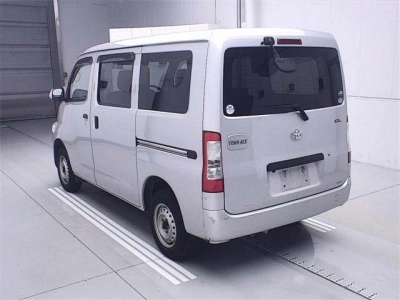 TOYOTA TOWN ACE