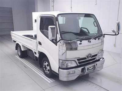 TOYOTA DYNA