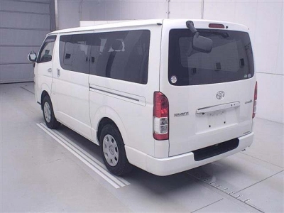 TOYOTA REGIUS ACE