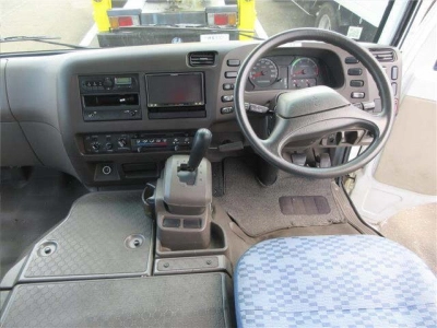 MITSUBISHI FUSO ROSA