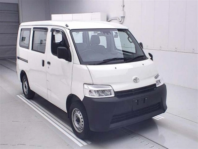 TOYOTA TOWN ACE